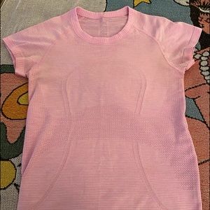 Lululemon short sleeve top